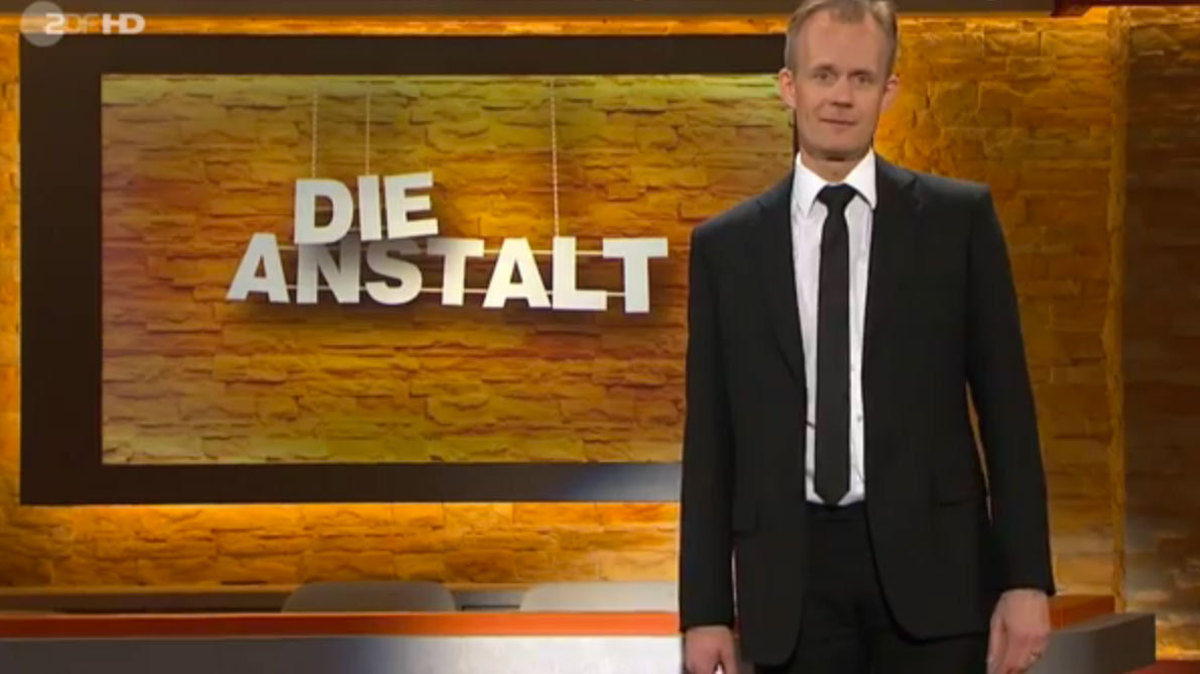 “Κάτσε Βαρουφάκη! Φτύσε τη Δημοκρατία!”: Η εκπομπή Die Anstalt ξαναχτυπά (VIDEO)