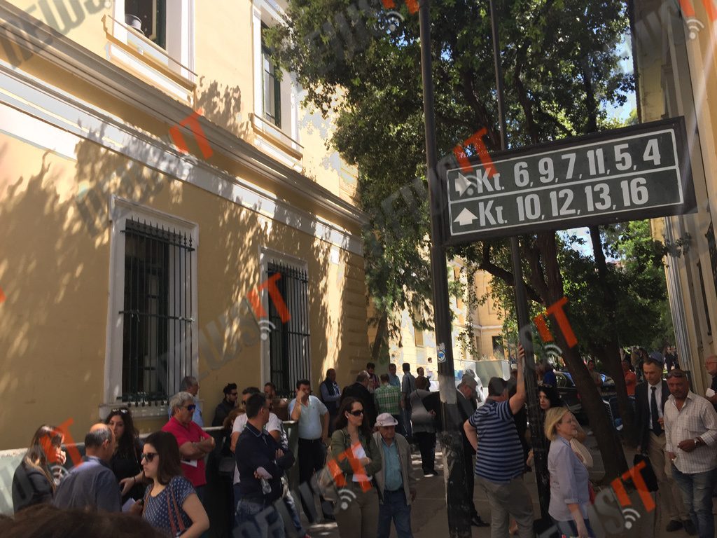 Τηλεφώνημα για βόμβα στα δικαστήρια της Ευελπίδων