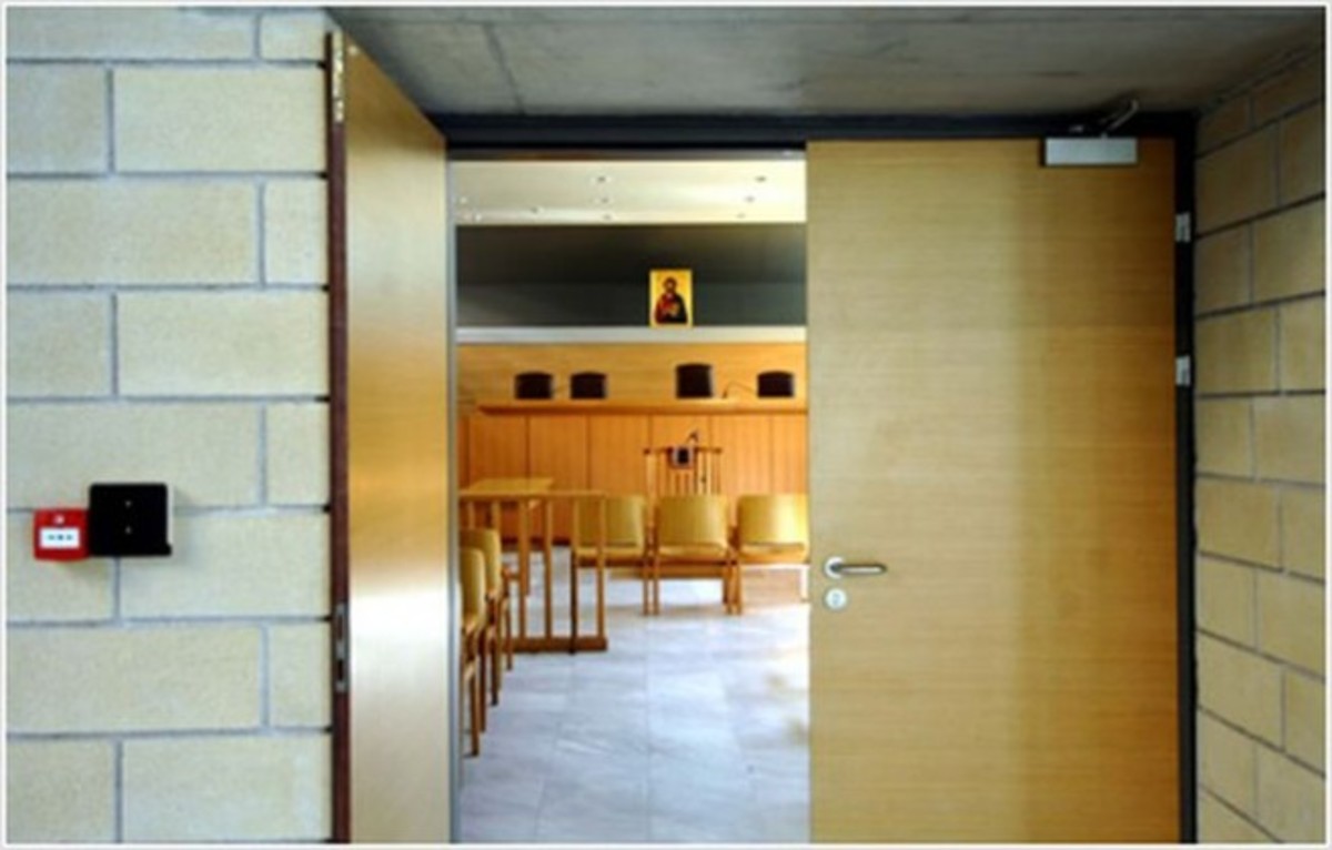 “Κρύβονται κίνητρα πίσω από τα σχόλια για τους ανακριτές της Χρυσής Αυγής…”