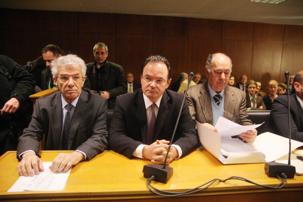 Έλειπαν τα αρχεία των συγγενών του Γ. Παπακωνσταντίνου από το στικ