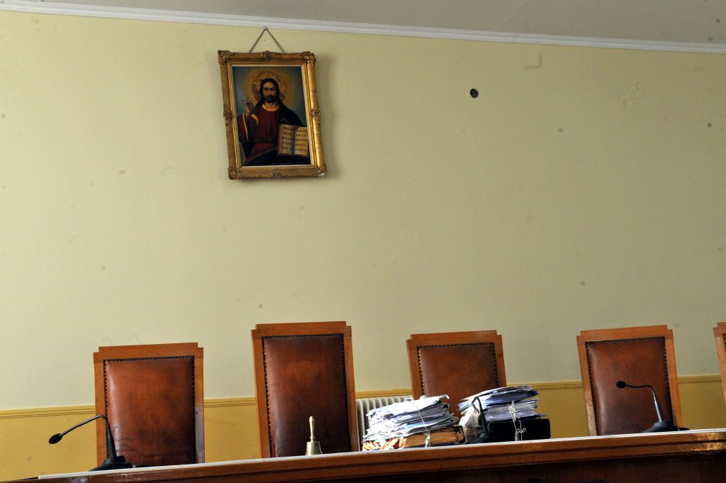 Στο σκαμνί δήμαρχος για τη μόλυνση πηγών από αμέλεια