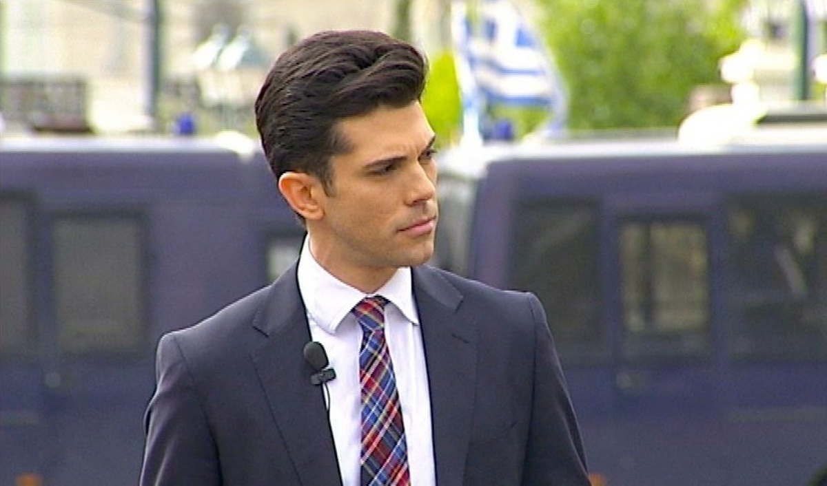 Ο Θάνος Δημάδης κινείται νομικά κατά του ΑΠΕ και της ΕΡΤ