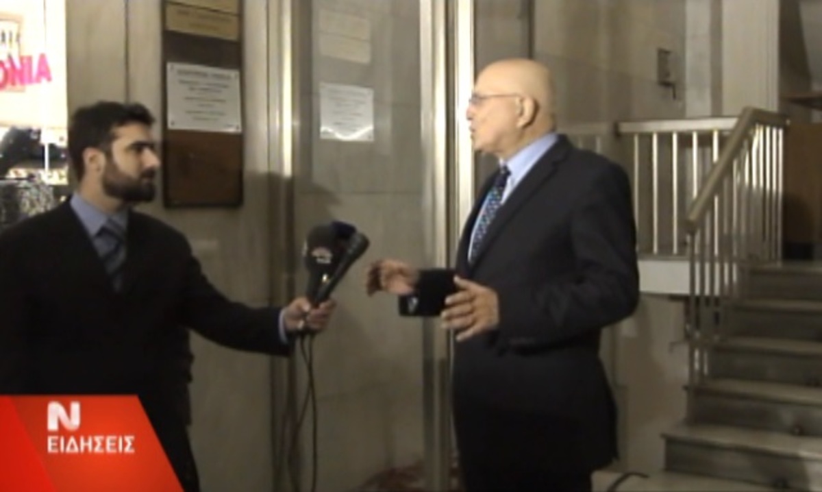 Δήμας με δημοσιογράφους