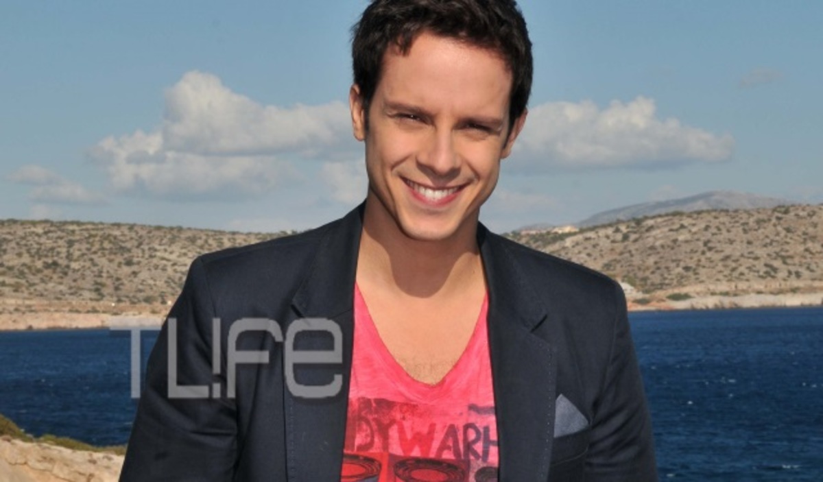 Δημήτρης Μακαλιάς: Η συνεργασία του με την Κατερίνα Καραβάτου και η σχέση με την Αντιγόνη Ψυχράμη!