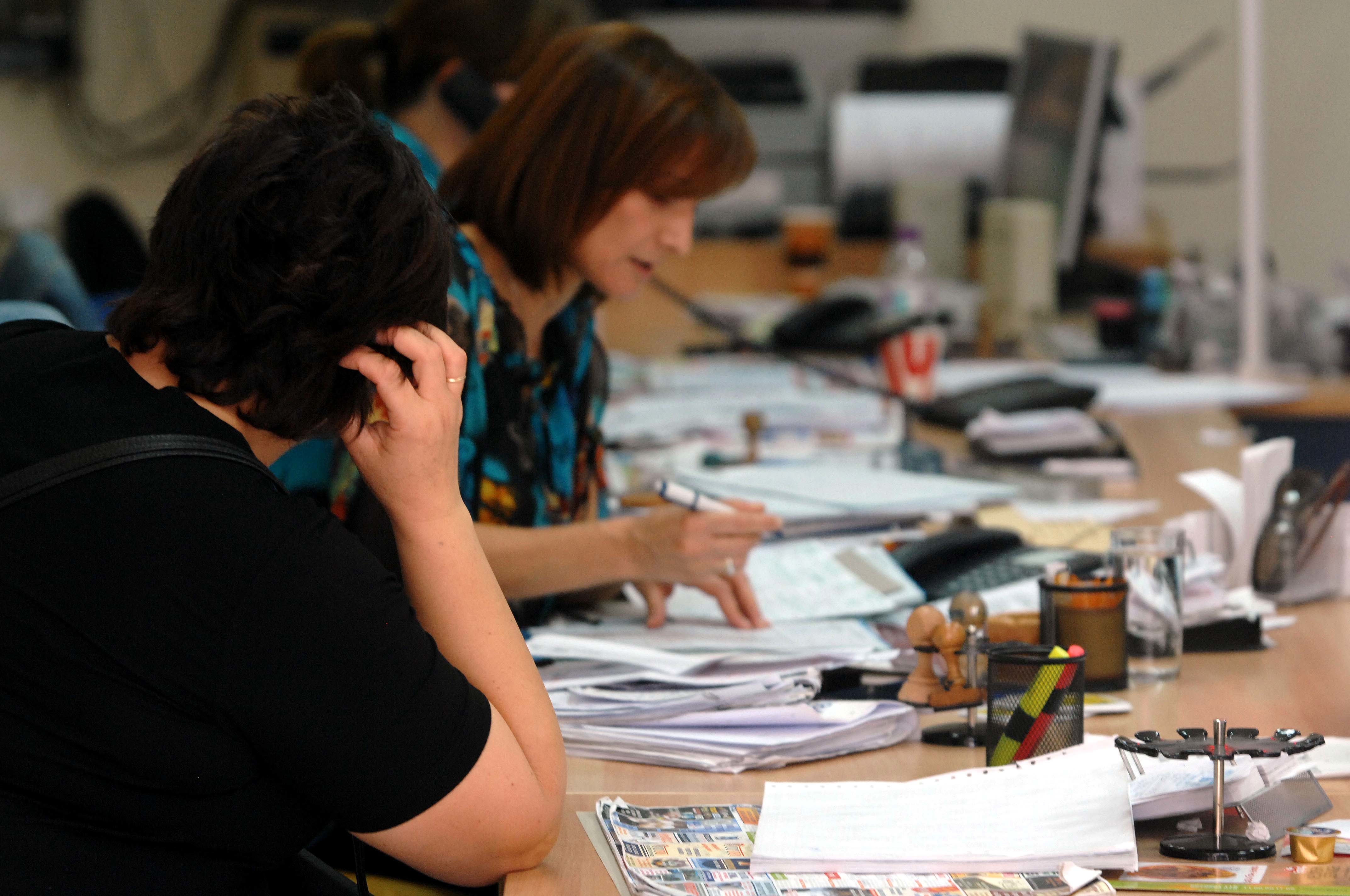 «Ξεμπλοκάρει» από Δευτέρα η καταβολή εφάπαξ στους δημοσίους υπαλλήλους