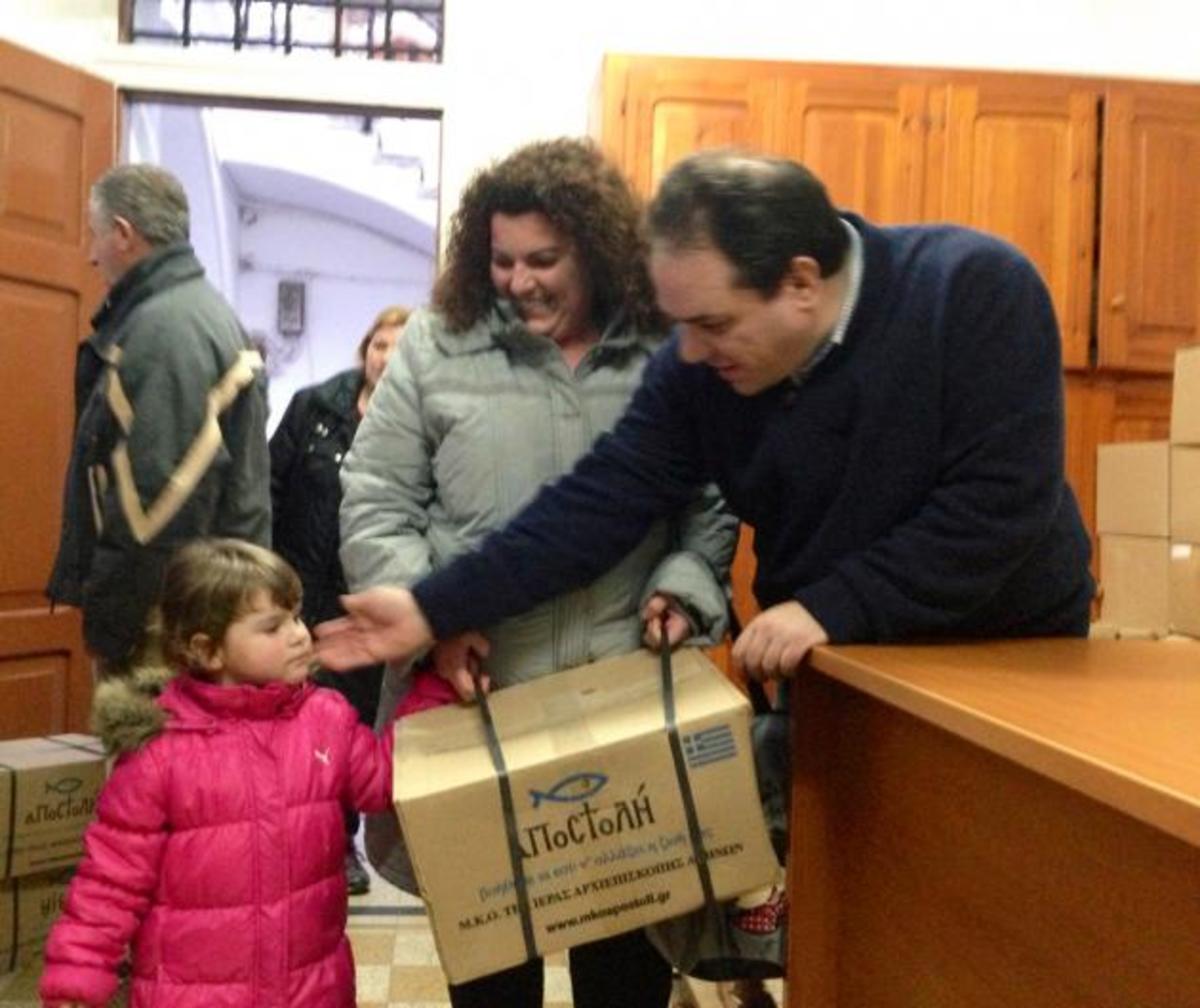 Πετρέλαιο σε ιδρύματα 15 νομών δίνει η Αποστολή της Εκκλησίας