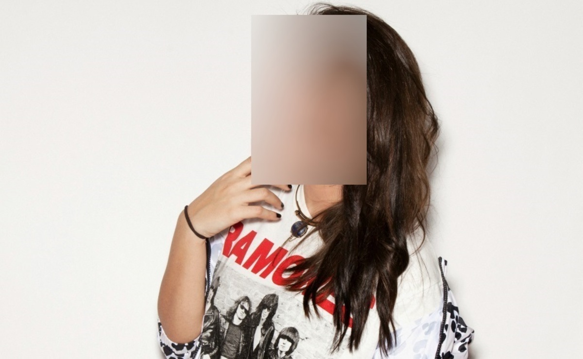 Πήραν το δίπλωμα από Ελληνίδα τραγουδίστρια την ώρα που πήγαινε καλεσμένη σε εκπομπή