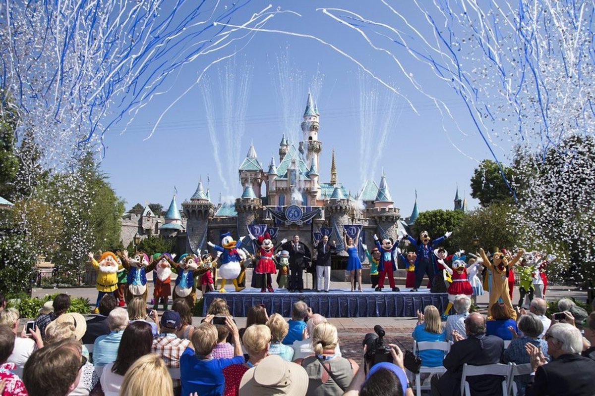 FT: Γαλλικές… “λαμογιές” στη Disneyland!