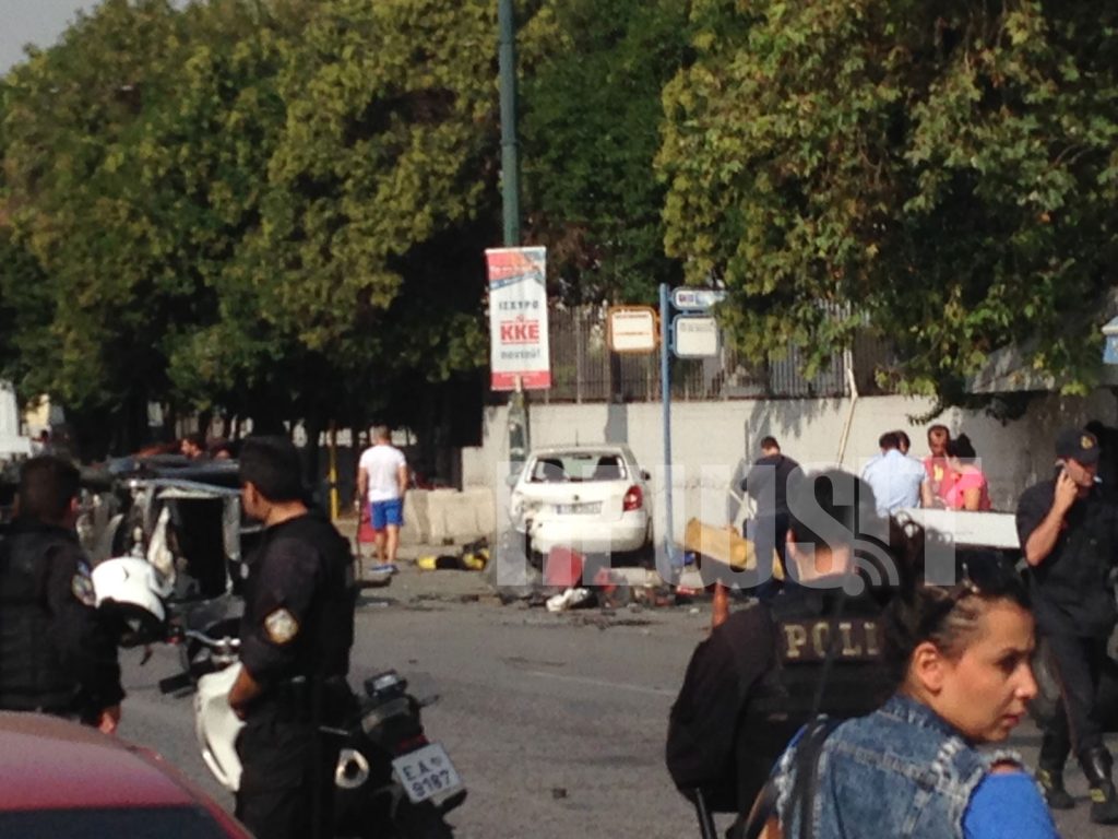 Σε κατ΄οίκον περιορισμό για το μακελειό στην Πέτρου Ράλλη ο οδηγός του smart – “Δε θυμάμαι τίποτα για το τροχαίο” ισχυρίζεται