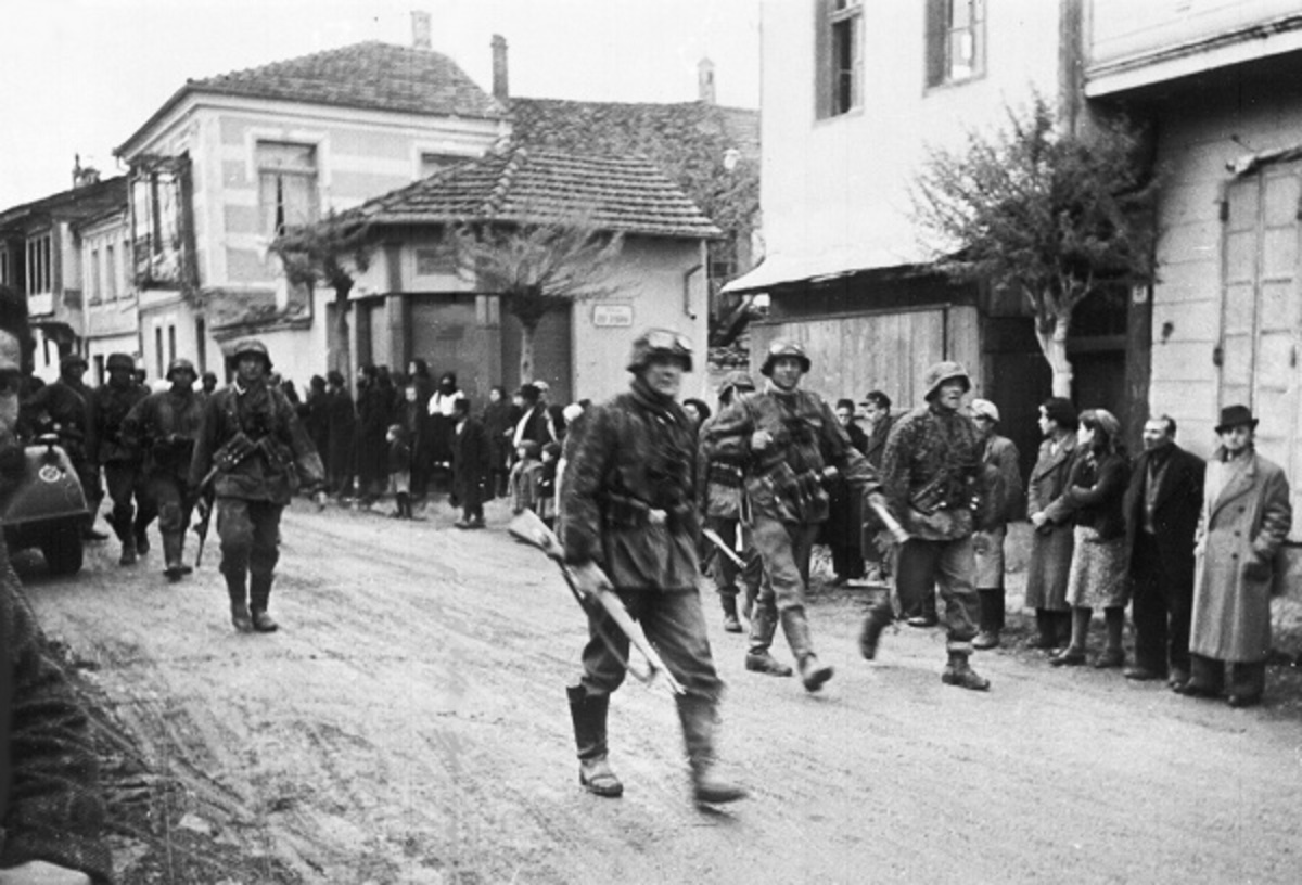 Δίστομο: Νέο βιβλίο με νέα στοιχεία για την σφαγή