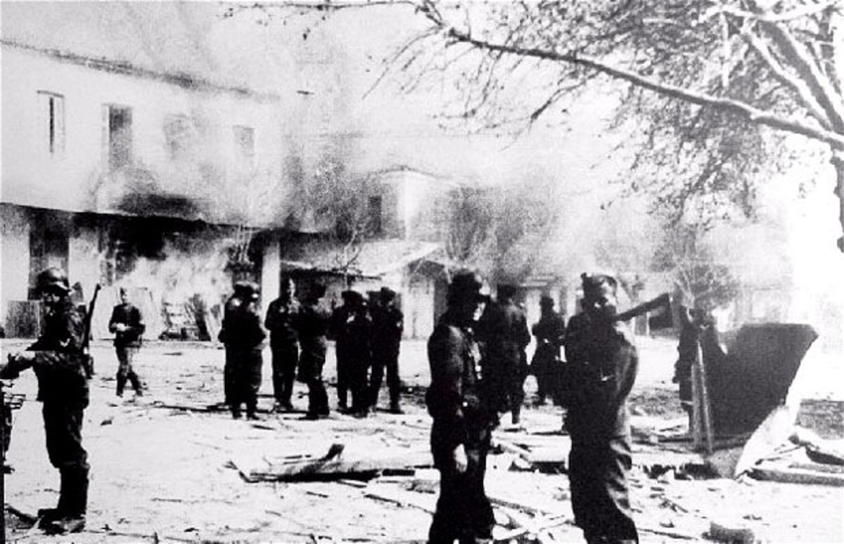 Χάγκεν Φλάισερ: Η Ελλάδα πρέπει να αποζημιωθεί από τη Γερμανία