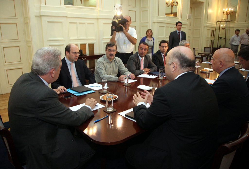 Η Διυπουργική αποφασίζει για τα μέτρα 11,7 δισ μέχρι το 2014