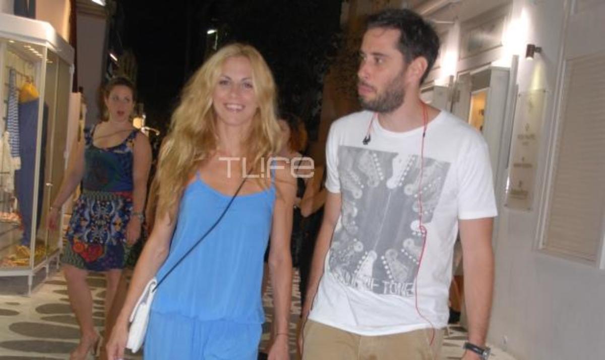 Ν. Παπαδημητρίου: Διακοπές στη Μύκονο και βόλτες στα σοκάκια του νησιού!