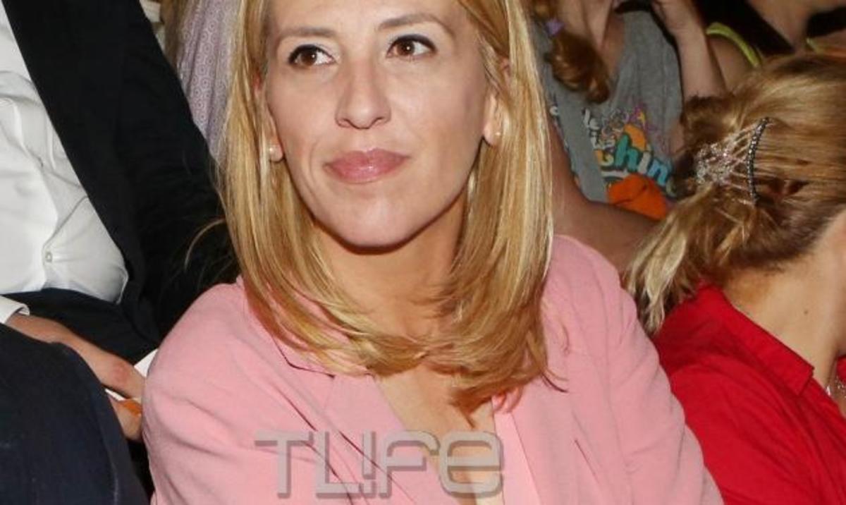 Βραδινή έξοδος για την Περιφερειάρχη Αττικής, Ρένα Δούρου! Φωτογραφίες
