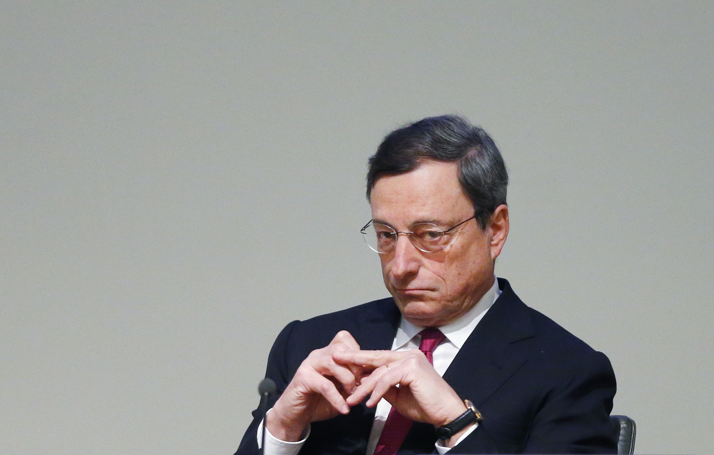 Ντράγκι: Έτοιμη να λάβει μέτρα η ΕΚΤ αν ενισχυθούν οι κίνδυνοι αποπληθωρισμού
