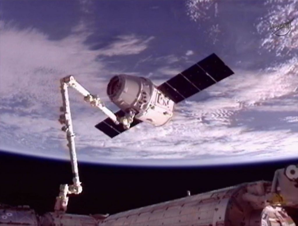 Το πρώτο ιδιωτικό διαστημικό σκάφος έφτασε στο Διεθνή Διαστημικό Σταθμό -ΦΩΤΟ
