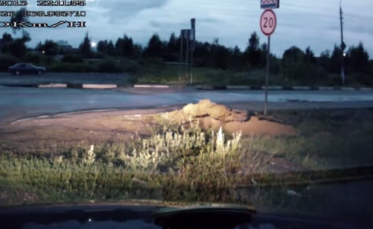 Βίντεο: Δε φαντάζεσαι τι “έκπληξη” κρύβει για τους οδηγούς αυτός ο δρόμος!