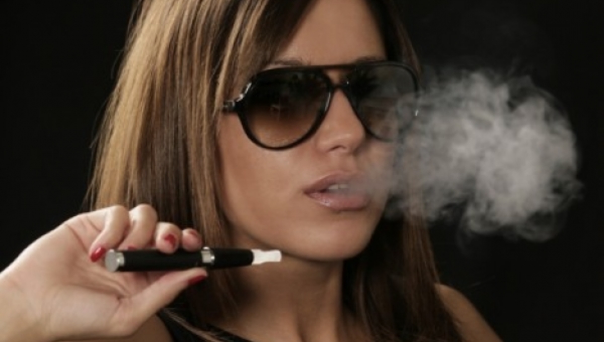 Έρευνα σοκ για τα ηλεκτρονικά τσιγάρα – Μπορεί να περιέχουν 10πλάσιες καρκινογόνες ουσίες