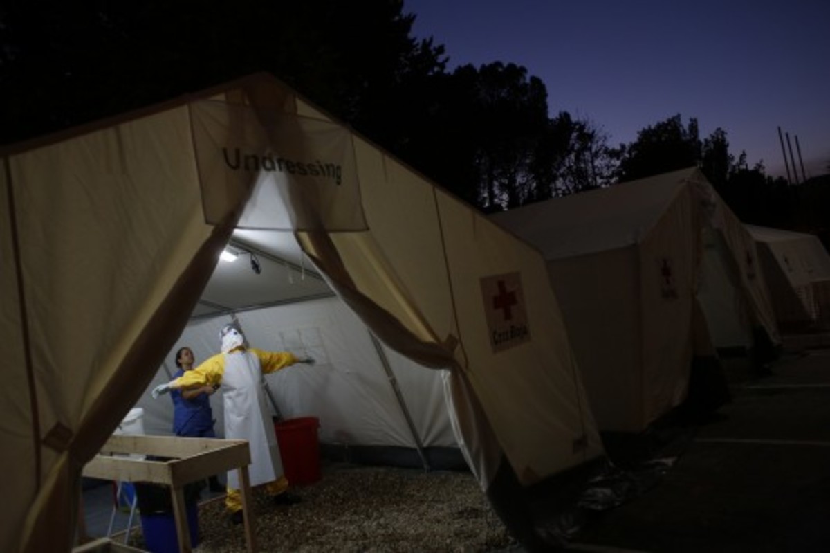 Έμπολα: 17 νεκροί μέσα σε τρεις ημέρες – Στους 5.177 οι θάνατοι
