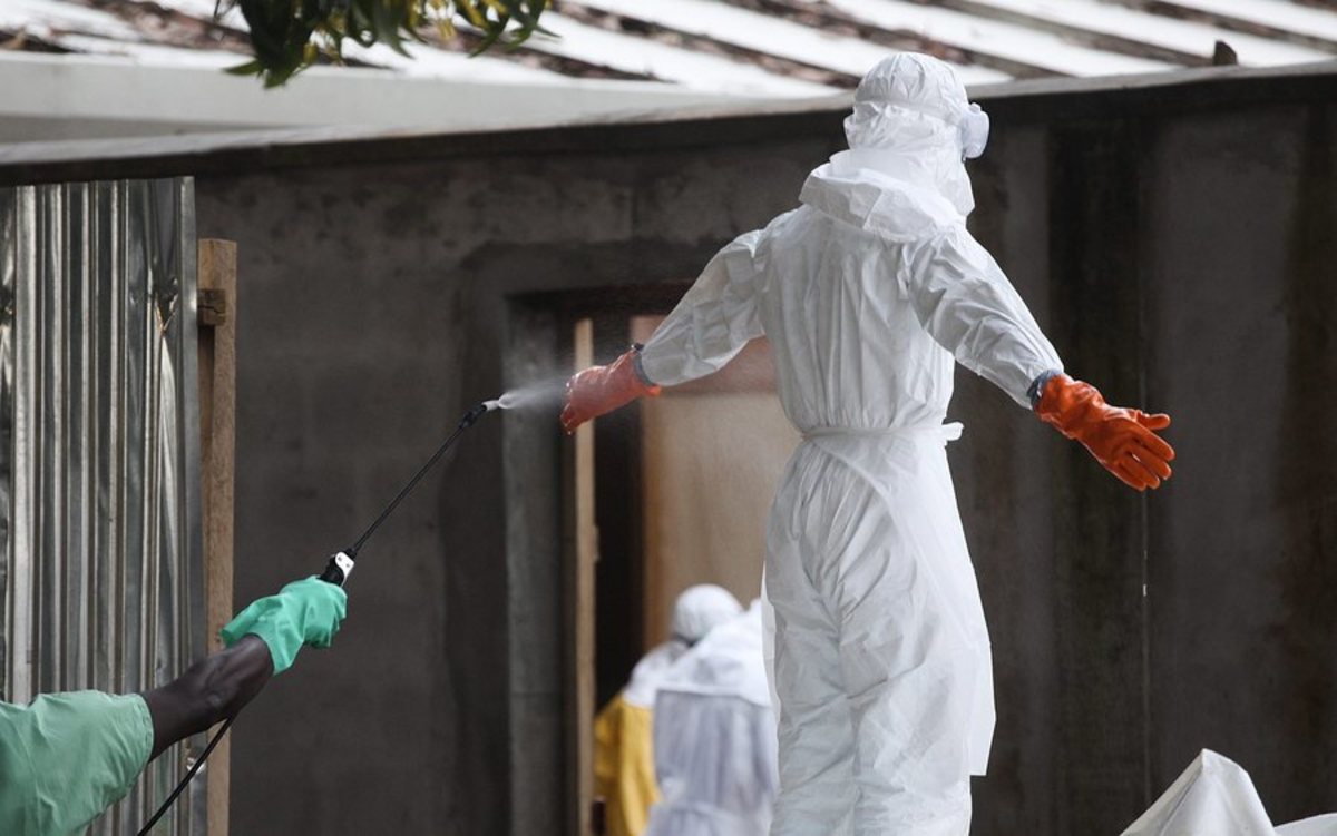 Σήμερα η άσκηση για τον Έμπολα στο Αμαλία Φλέμινγκ! Όλη η διαδικασία