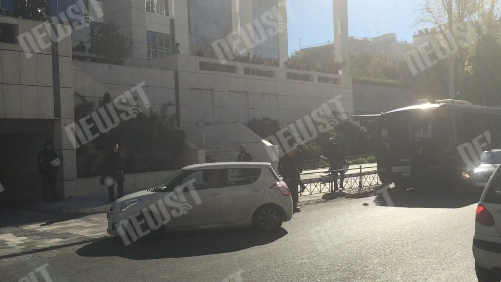 Στο εφετείο οι συνεργοί του Ξηρού – Υπεύθυνος για τα όπλα ο απότακτος αστυνομικός, σύνδεσμος με τους Πυρήνες ο Αλβανός “Χάρης”