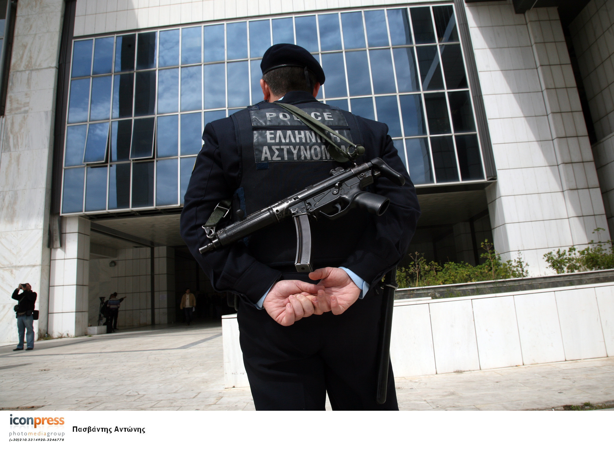 ΕΛ.ΑΣ.: Μπάτε σκύλοι αλέστε το Εφετείο!