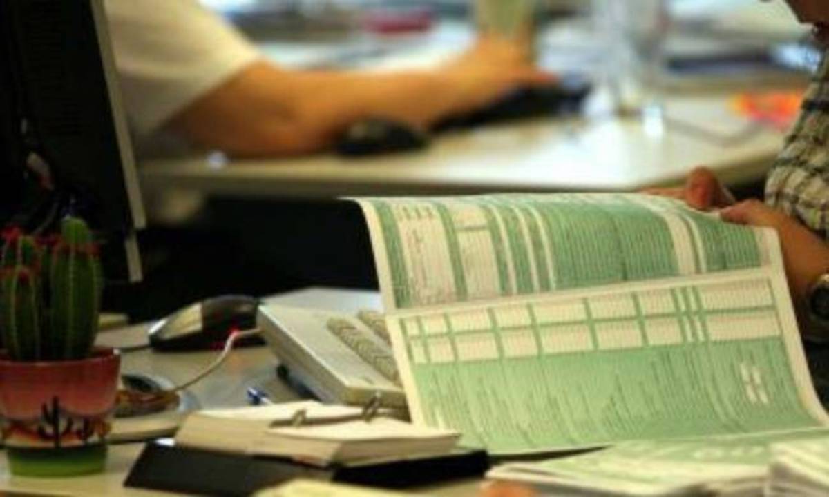 Φορολογικές δηλώσεις 2015: Προσοχή την Δευτέρα τελειώνει η προθεσμία