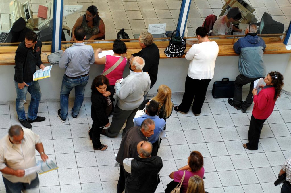 Επιτέλους! Ανοιχτές και την Παρασκευή για το κοινό οι εφορίες