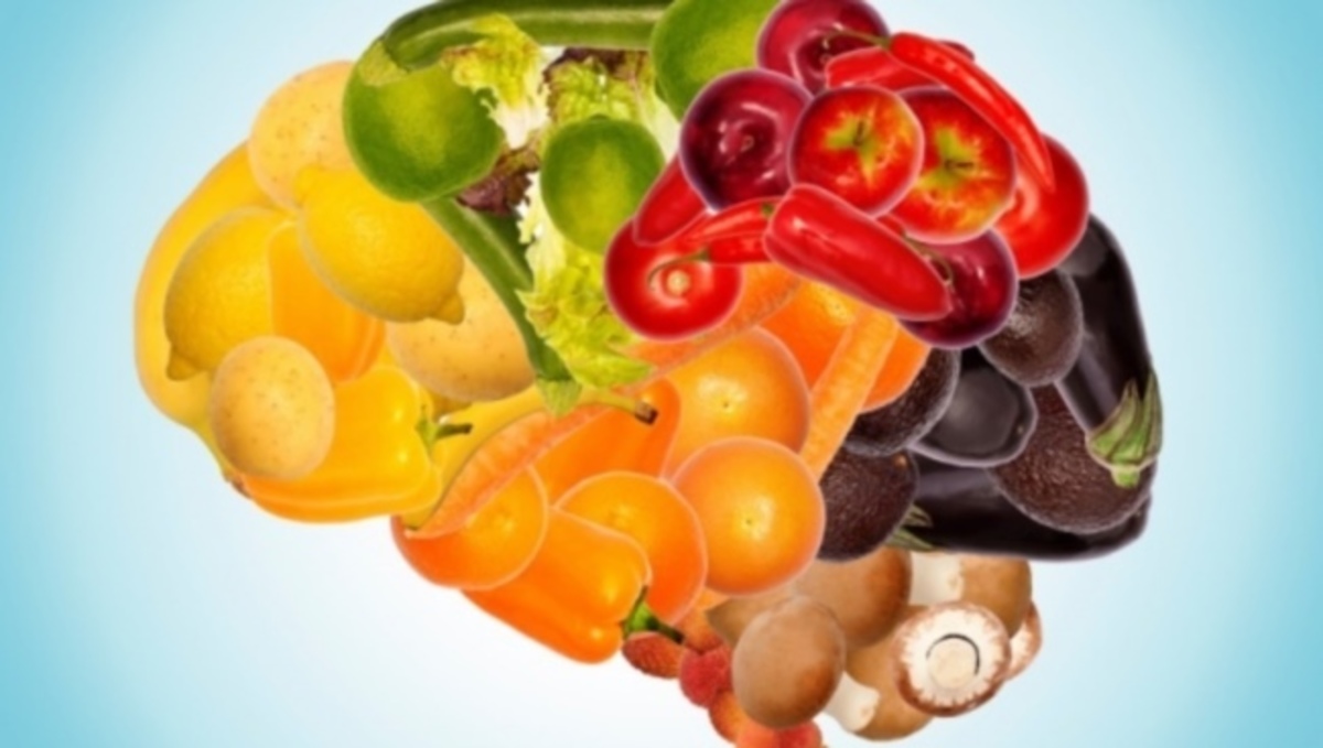 Νέα έρευνα: Τι να τρώτε για να έχετε εγκέφαλο 5 χρόνια νεότερο