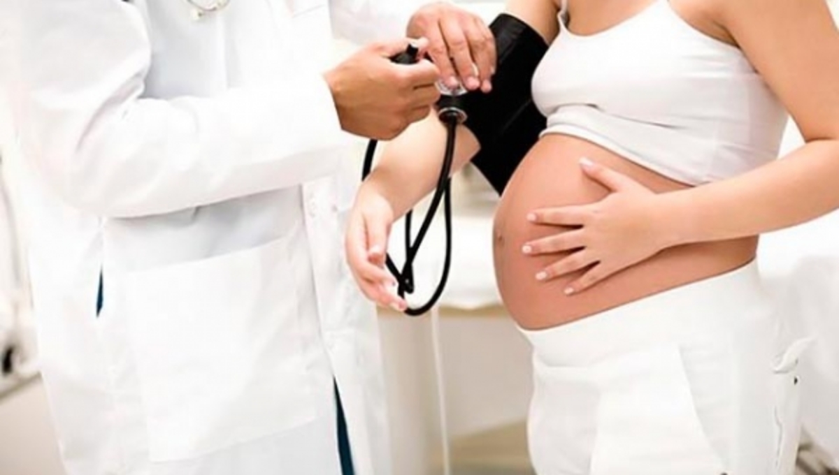 Σε ποια ηλικία οι Ελληνίδες γίνονται μητέρες; – Τι δείχνουν στοιχεία της ΕΛΣΤΑΤ