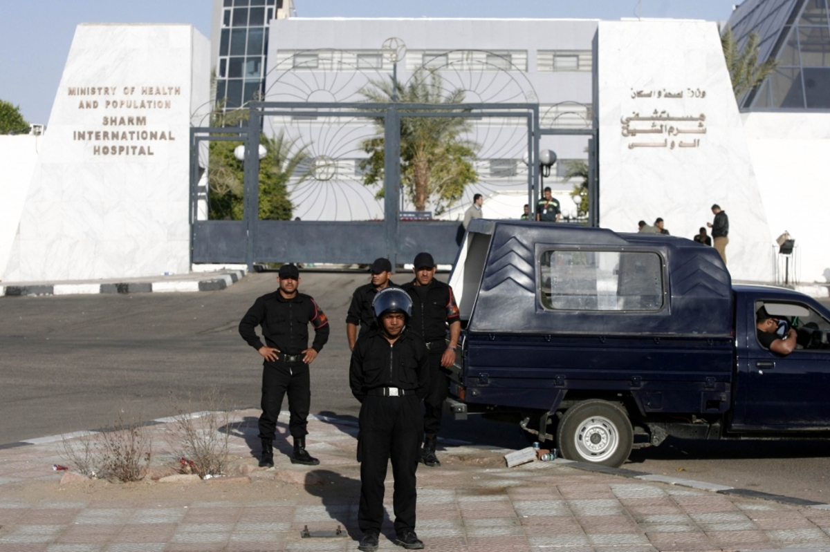 Γιατροί και νοσοκόμες ζητούν προστασία από τις επιθέσεις ενόπλων