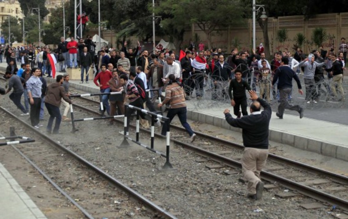 Αίγυπτος:Τανκς στο προεδρικό μέγαρο