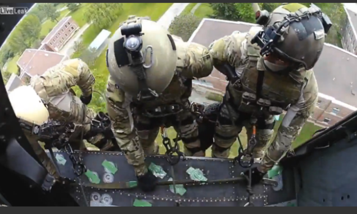 ΒΙΝΤΕΟ: Ειδικές Δυνάμεις σε δράση – Μάθημα για το πως πρέπει να προβάλλονται