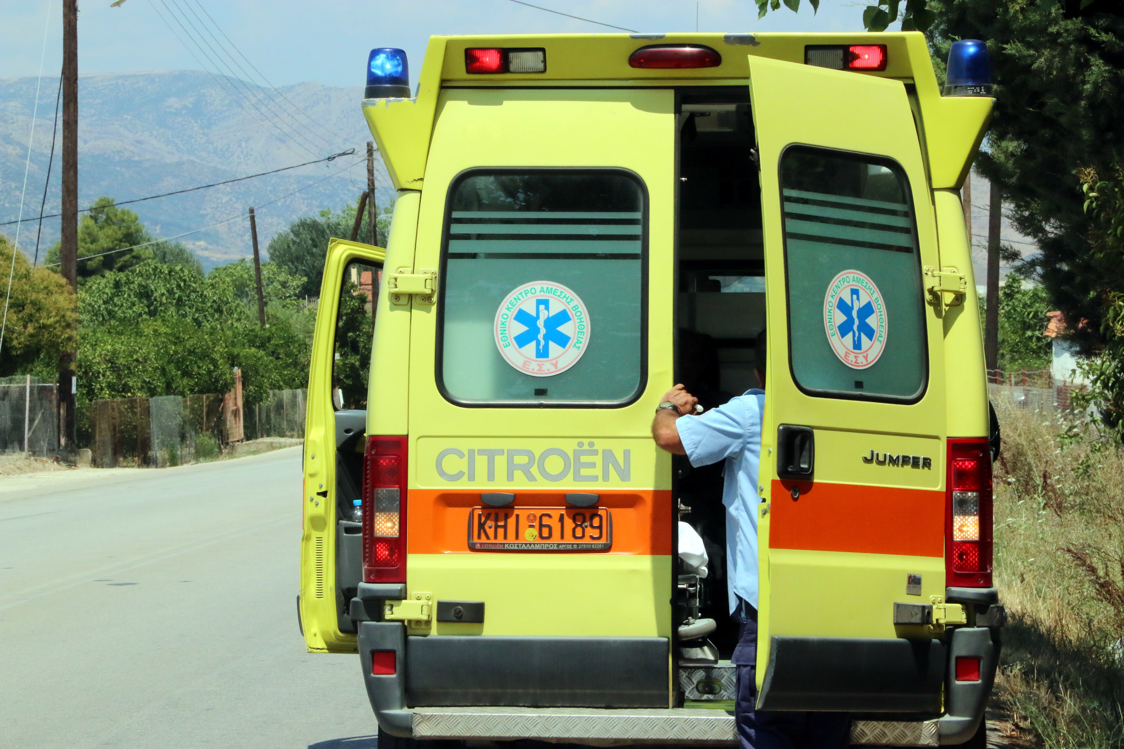 Ξεψύχησε το 7χρονο κοριτσάκι που καταπλακώθηκε από καγκελόπορτα