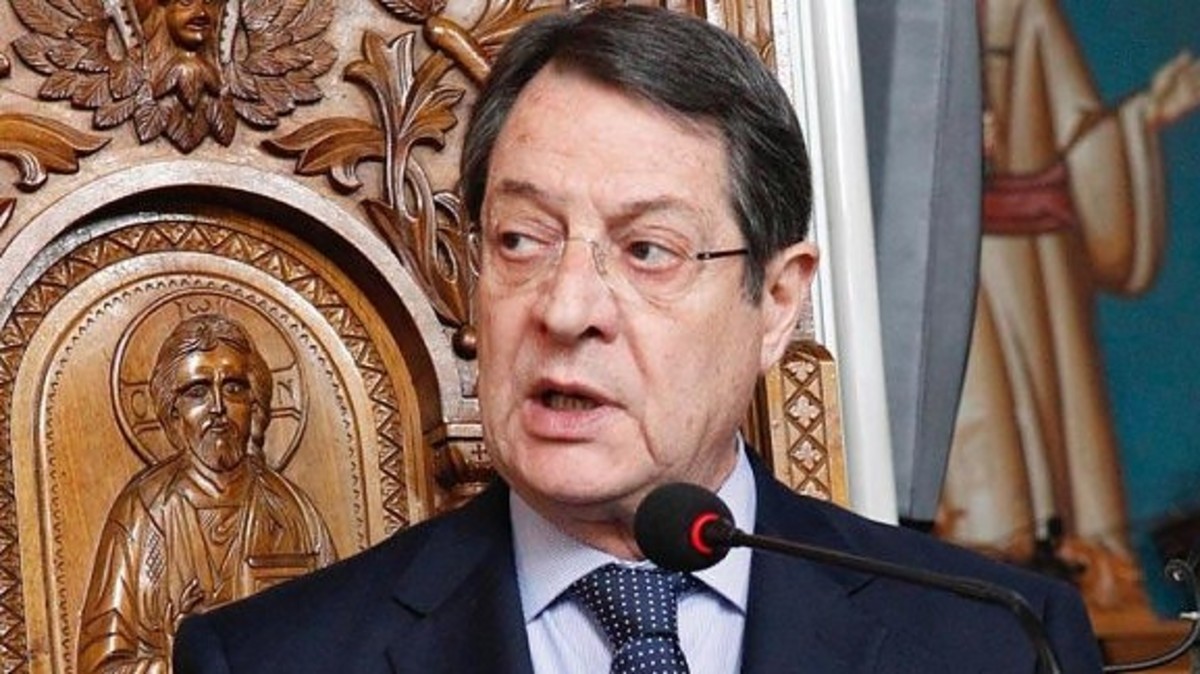 Το συγκινητικό Ύστατο Χαίρε του Προέδρου της Δημοκρατίας στον «γιο» του, Τάσο Μητσόπουλο