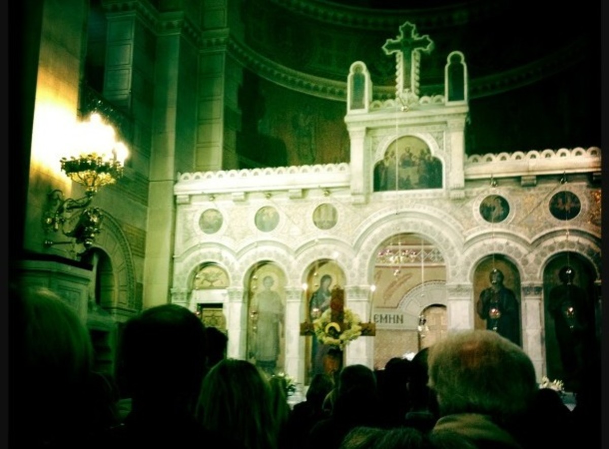 Ποιος παρουσιαστής ανέβασε φωτογραφία στο twitter από την Ακολουθία των Παθών του Ιησού;