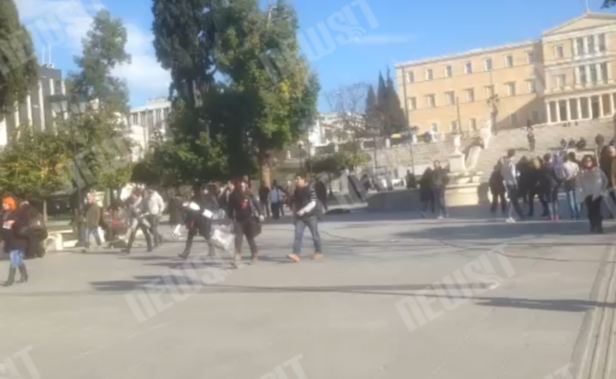 Εκλογικά περίπτερα κομμάτων