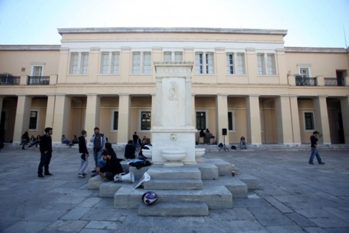 Ο Δημόπουλος νέος πρύτανης του Πανεπιστημίου Αθηνών