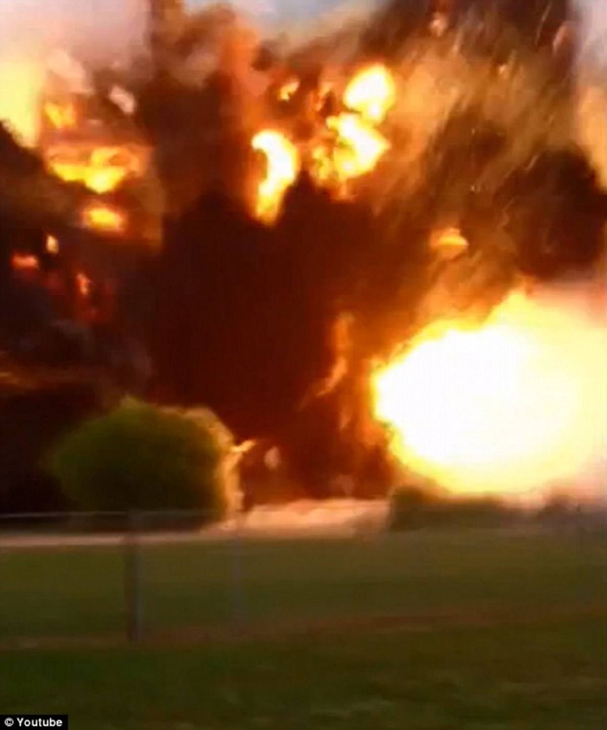 Η στιγμή της έκρηξης στο Τέξας: “Μπαμπά, δε μπορώ να ακούσω! Σε παρακαλώ πάμε να φύγουμε!” (VIDEO)