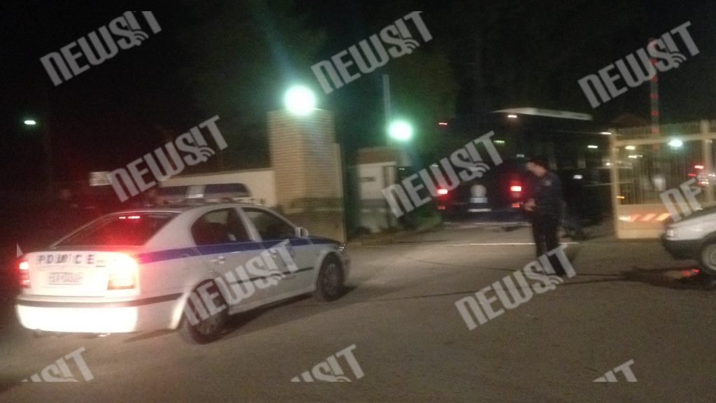 Norman Atlantic: Η αγωνία στο κόκκινο! Δεκάδες άνθρωποι στην Ελευσίνα… ελπίζουν να αντικρύσουν τους δικούς τους! (ΦΩΤΟ, ΒΙΝΤΕΟ)