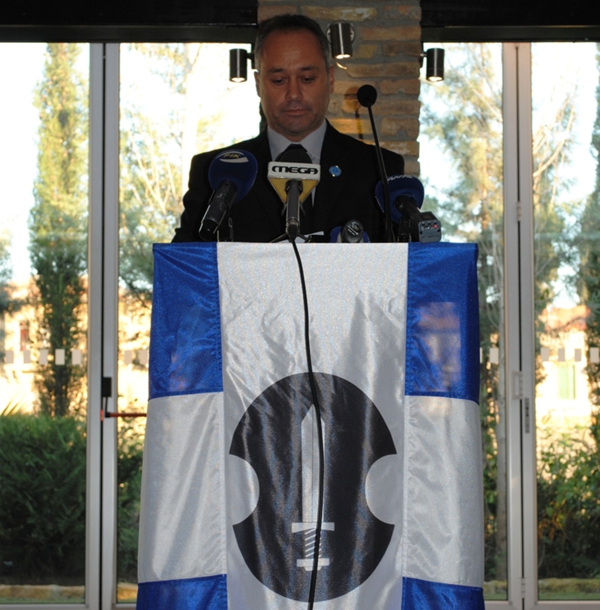 NewsIt Κύπρου: Με τον Γιώργο Χαραλάμπους στις εκλογές το Ε.ΛΑ.Μ