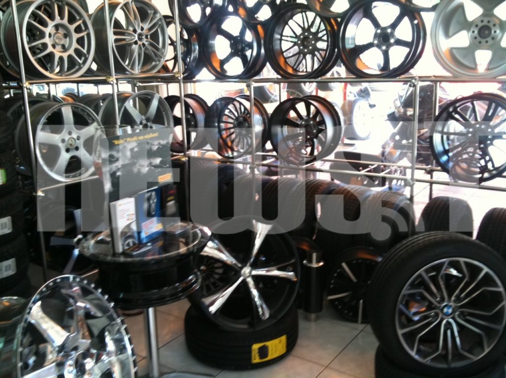 80 στα 100 αυτοκίνητα κυκλοφορούν με φθαρμένα λάστιχα – Δείτε video