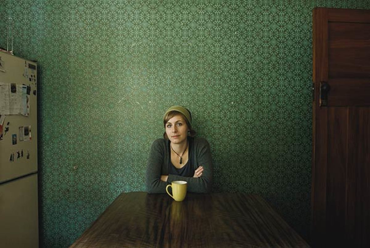 Η νεοζηλανδέζα συγγραφέας Έλινορ Κάτον τιμήθηκε με το βραβείο Μπούκερ