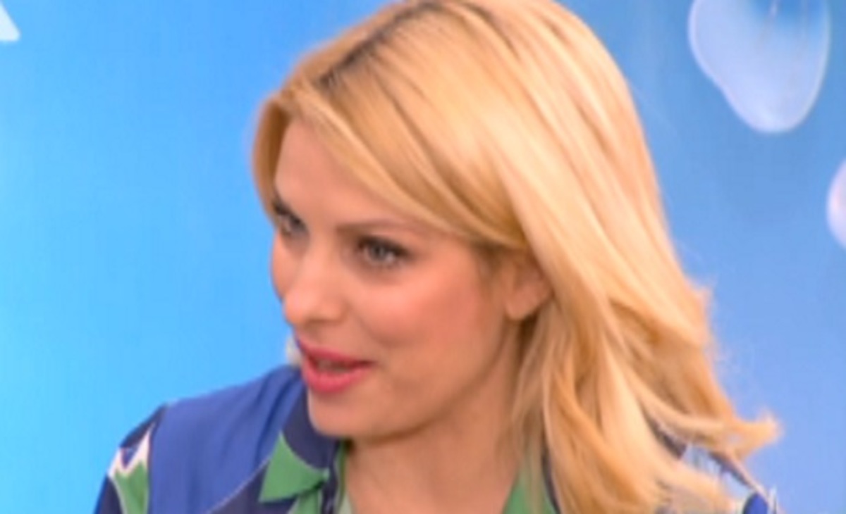 Πως αντέδρασε η Ελένη Μενεγάκη όταν η Έλενα Παπαρίζου της ευχήθηκε «καλή λευτεριά»;