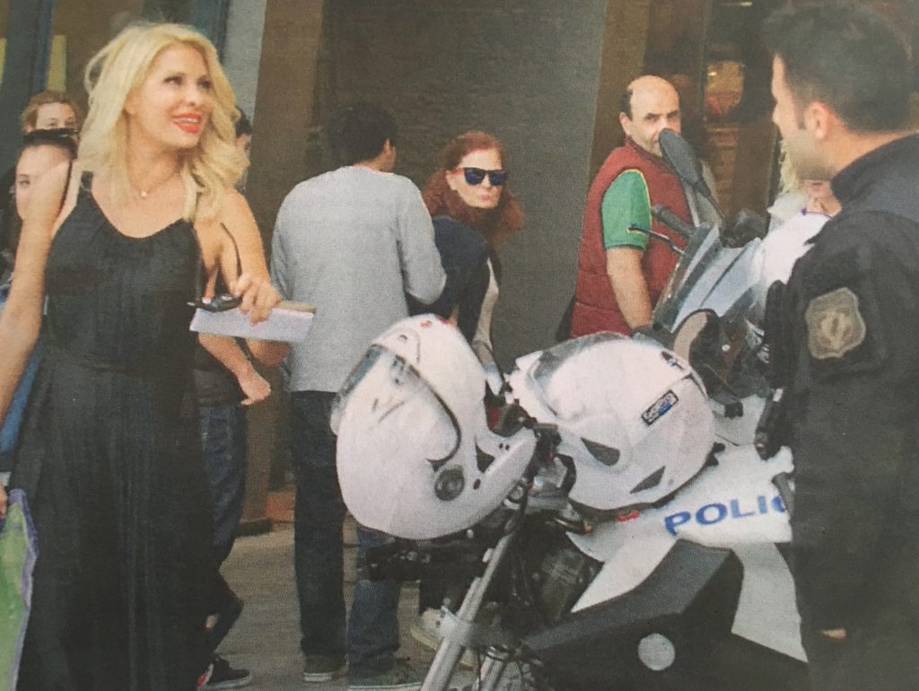 Η απίθανη στιχομυθία της Ελένης Μενεγάκη με τους αστυνομικούς της ομάδας Δίας!
