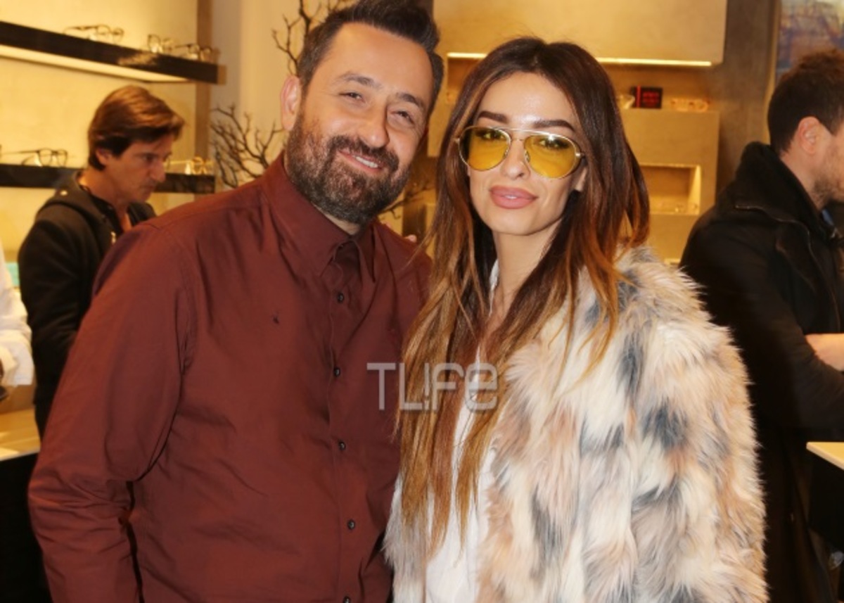 Ελένη Φουρέιρα: Ψώνια στη Γλυφάδα  και cinema με φίλους [pics]