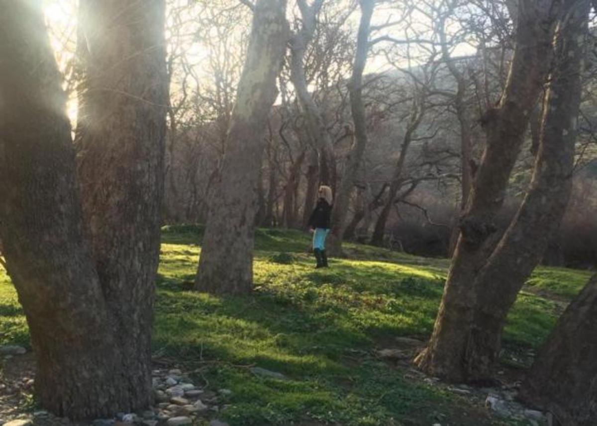 Ελένη Μενεγάκη: Στιγμές ξεγνοιασιάς στην Άνδρο και το… “Μαρινοχώρι”! ΦΩΤΟ