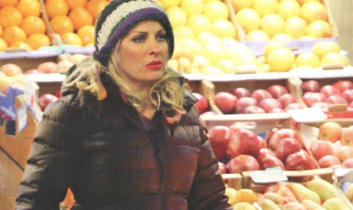 Δείτε πως πήγε στο μανάβικο η Ελένη Μενεγάκη