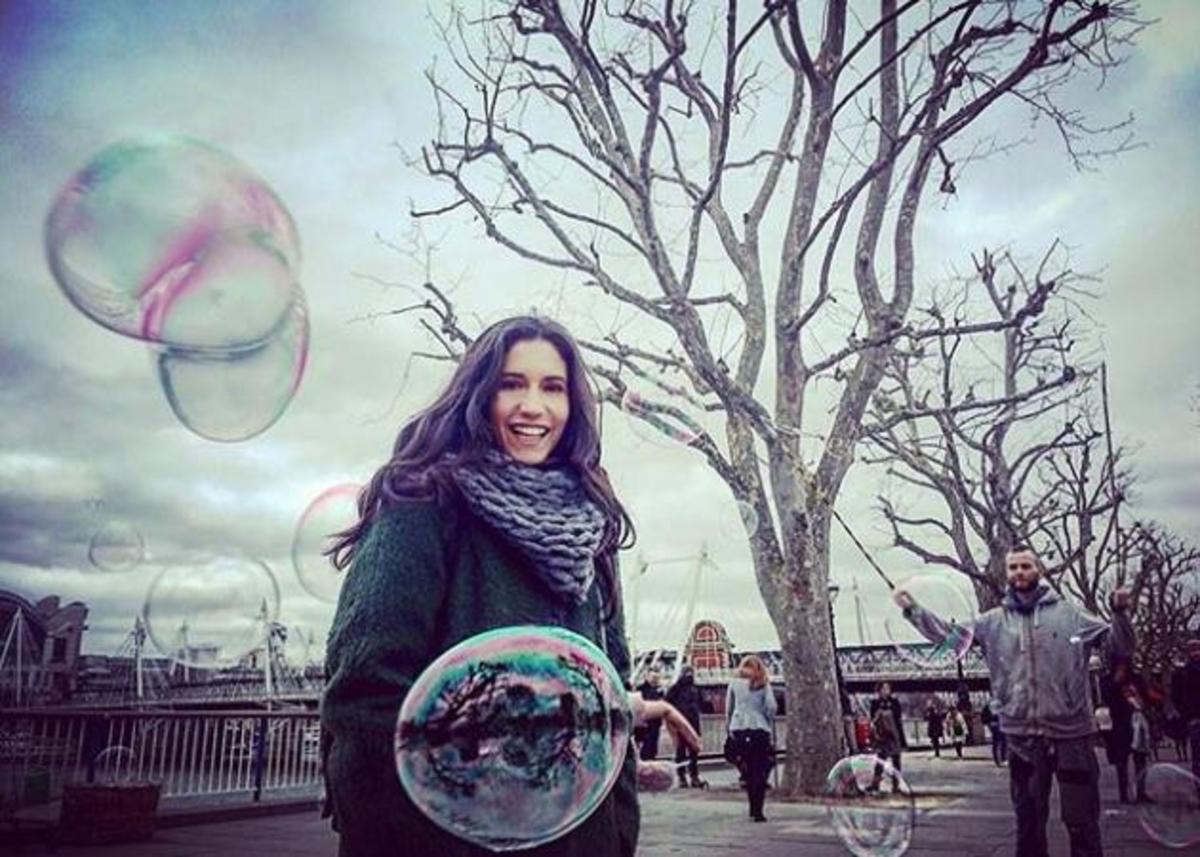 Ελένη Βαΐτσου: Στο Λονδίνο για τα γυρίσματα του Μπρούσκο! ΦΩΤΟ