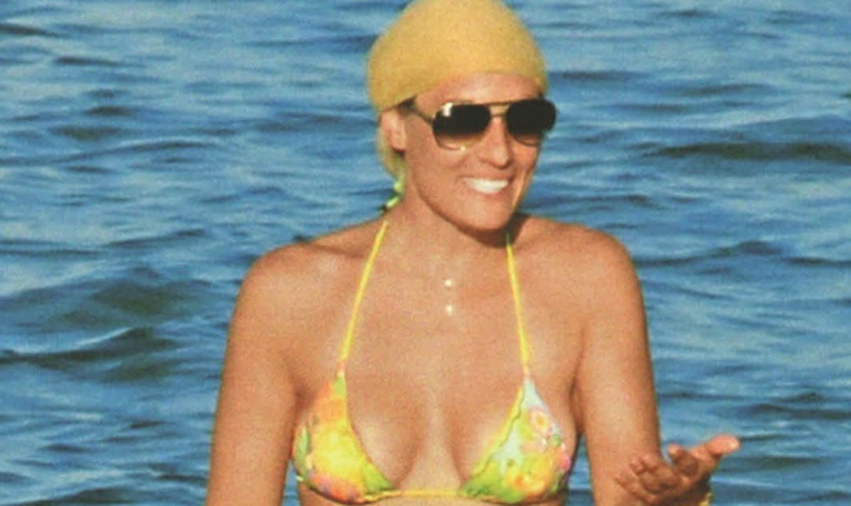 Ε. Μελέτη: Διακοπές στην Πάρο!